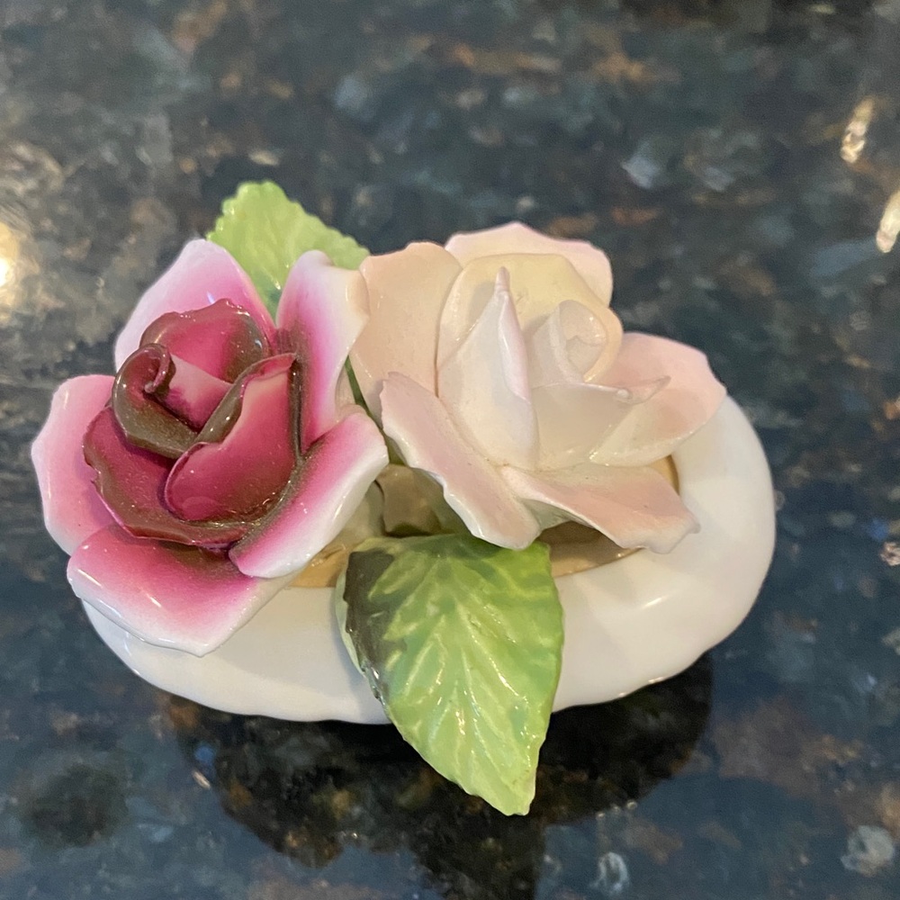 Vintage Aristocrat Handmade Bone China Porcelain Bouquet
